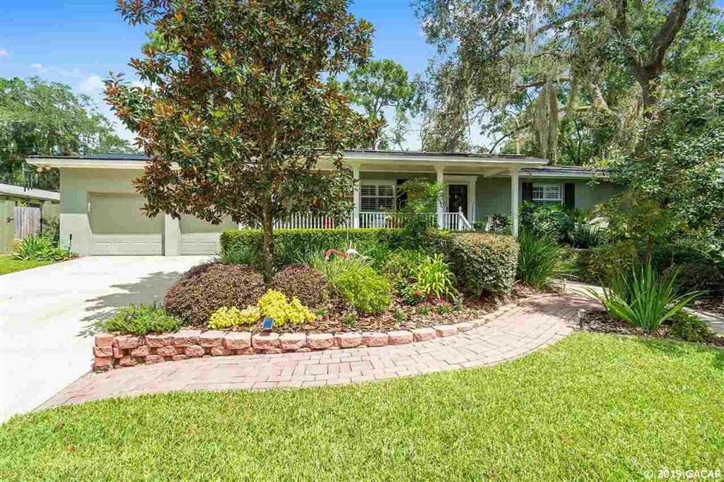 Property Photo:  4926 NW 18th Place  FL 32605 