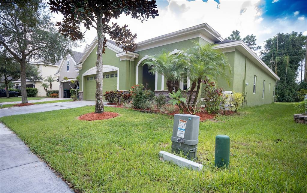 Property Photo:  10504 Willow Ridge Loop  FL 32825 