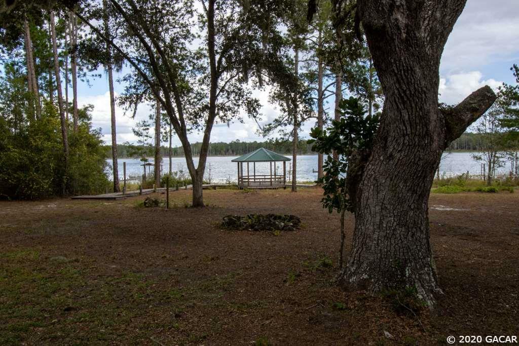 Property Photo:  224 &Amp 228 Huckleberry Road  FL 32640 