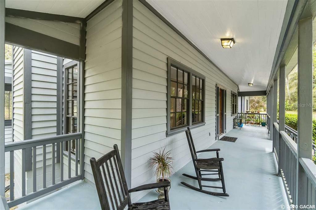 Property Photo:  10003 SW 67th Drive  FL 32608 