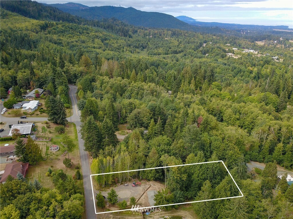 Property Photo:  231 E Simmons Road  WA 98362 