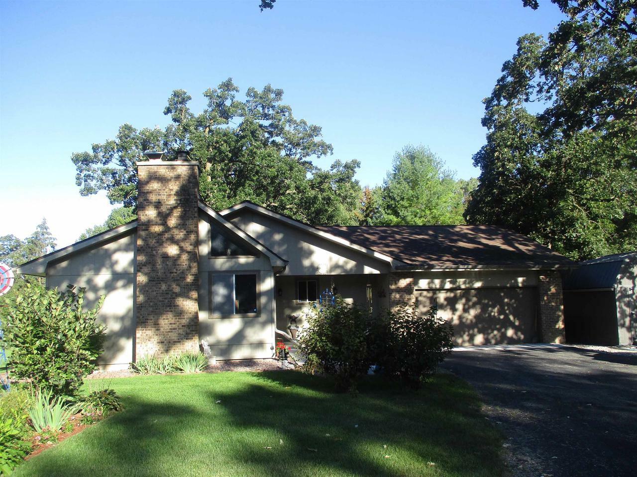 Property Photo:  W8626 Shady Oak Ln  WI 53916 