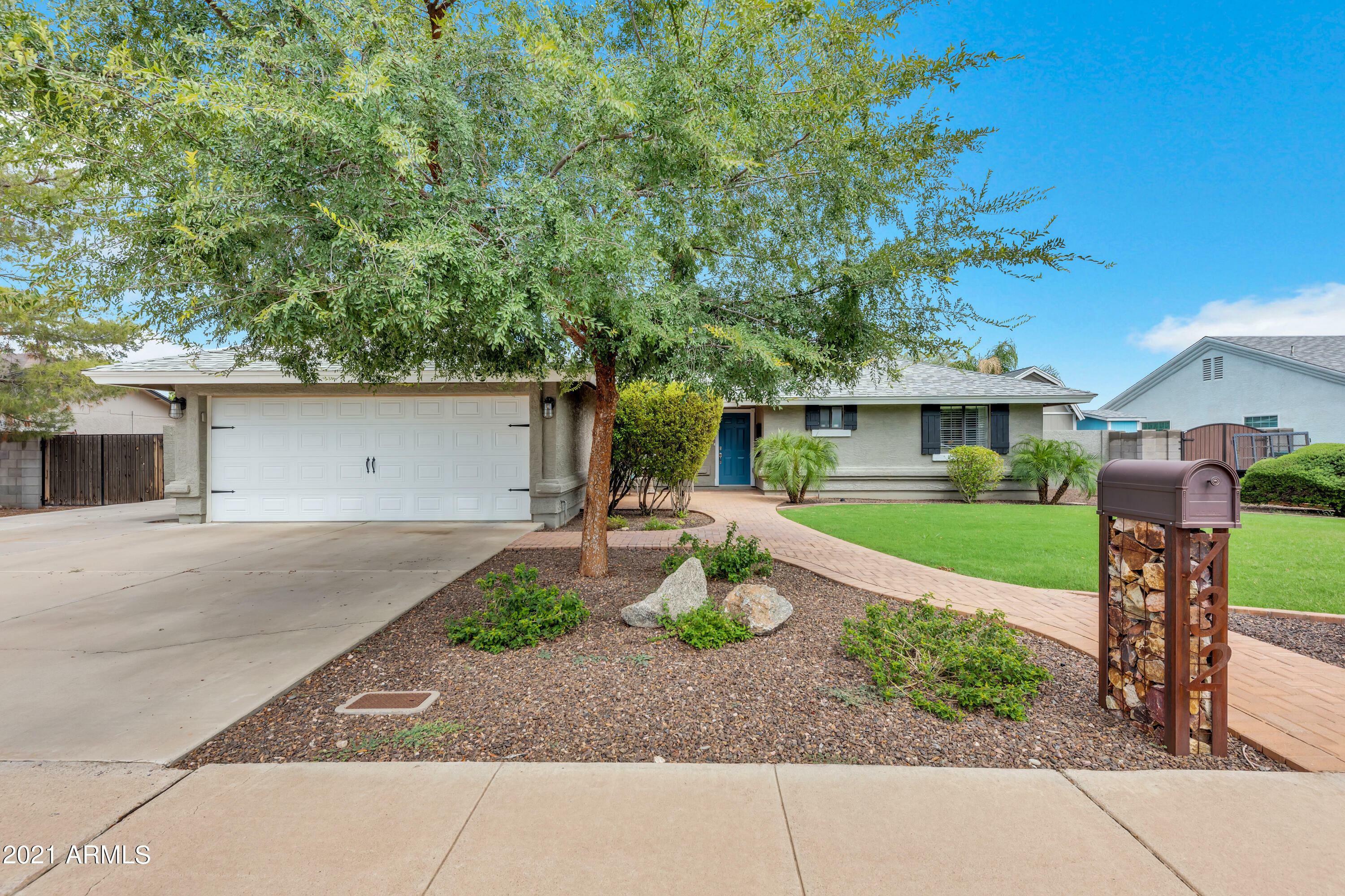 Property Photo:  732 E Kenwood Street  AZ 85203 