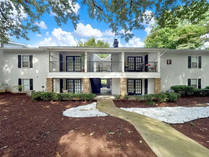 Property Photo:  1150 Collier Road NW F18  GA 30318 