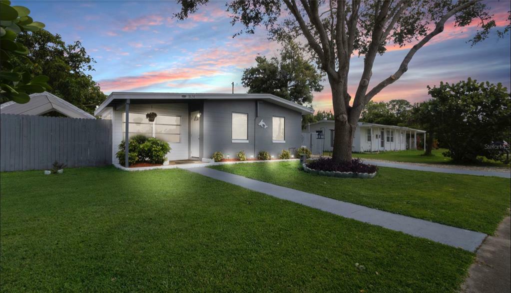 Property Photo:  8634 Herbison Avenue  FL 34287 