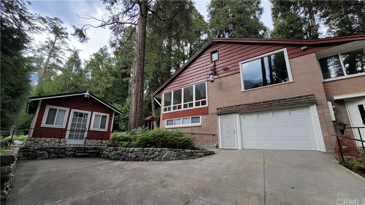 Property Photo:  39779 Fern Lane  CA 92339 