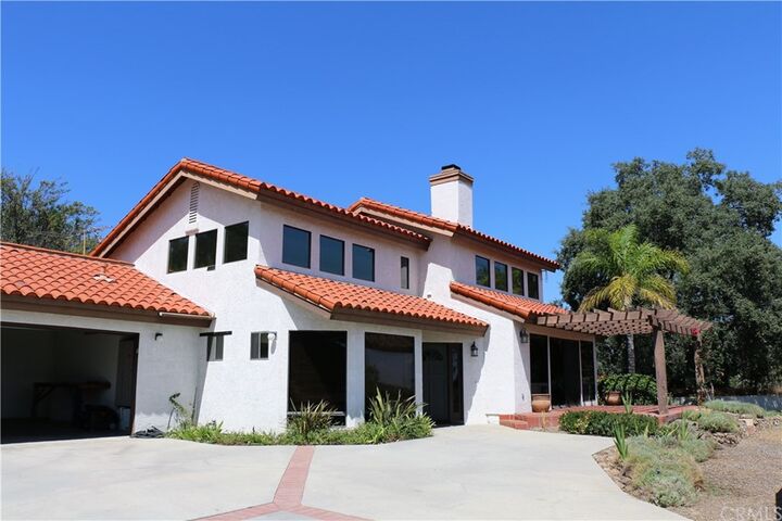 Property Photo:  40474 Camino Noroeste  CA 92562 