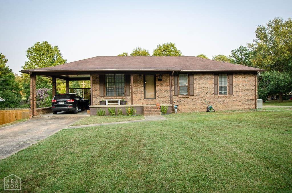 Property Photo: 300 Leslie Ann Drive AR 72405