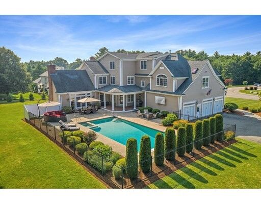 Property Photo:  70 Thoreau Rd  MA 02021 