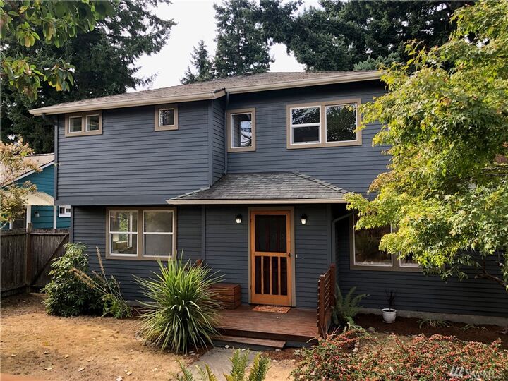 Property Photo: 11557 Palatine Ave N WA 98133