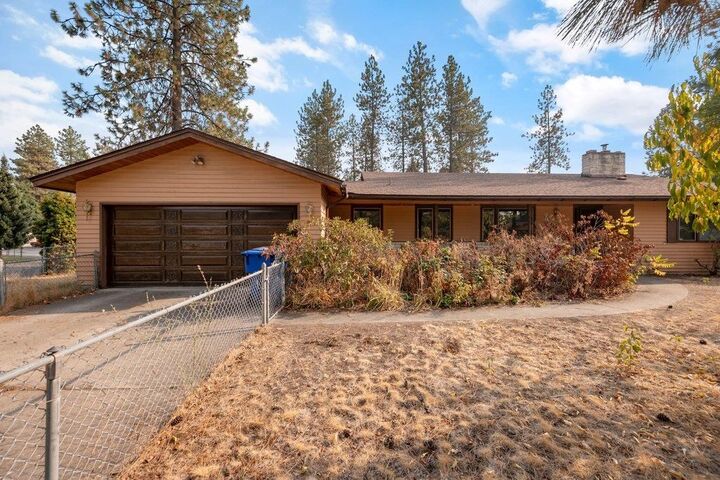 101 W Florence Ave  Spokane WA 99218 photo