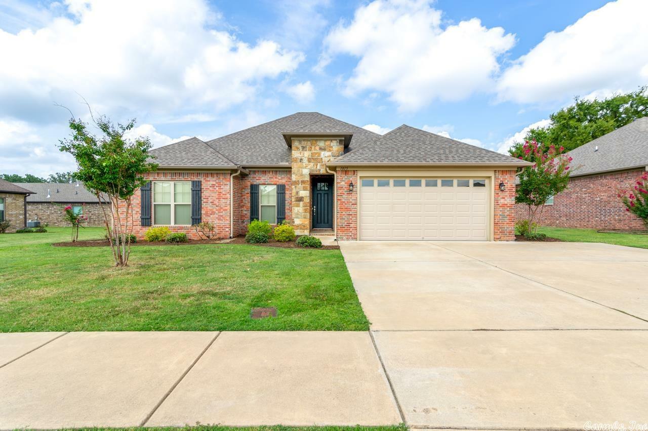 Property Photo:  1815 Sylar Circle  AR 72034 