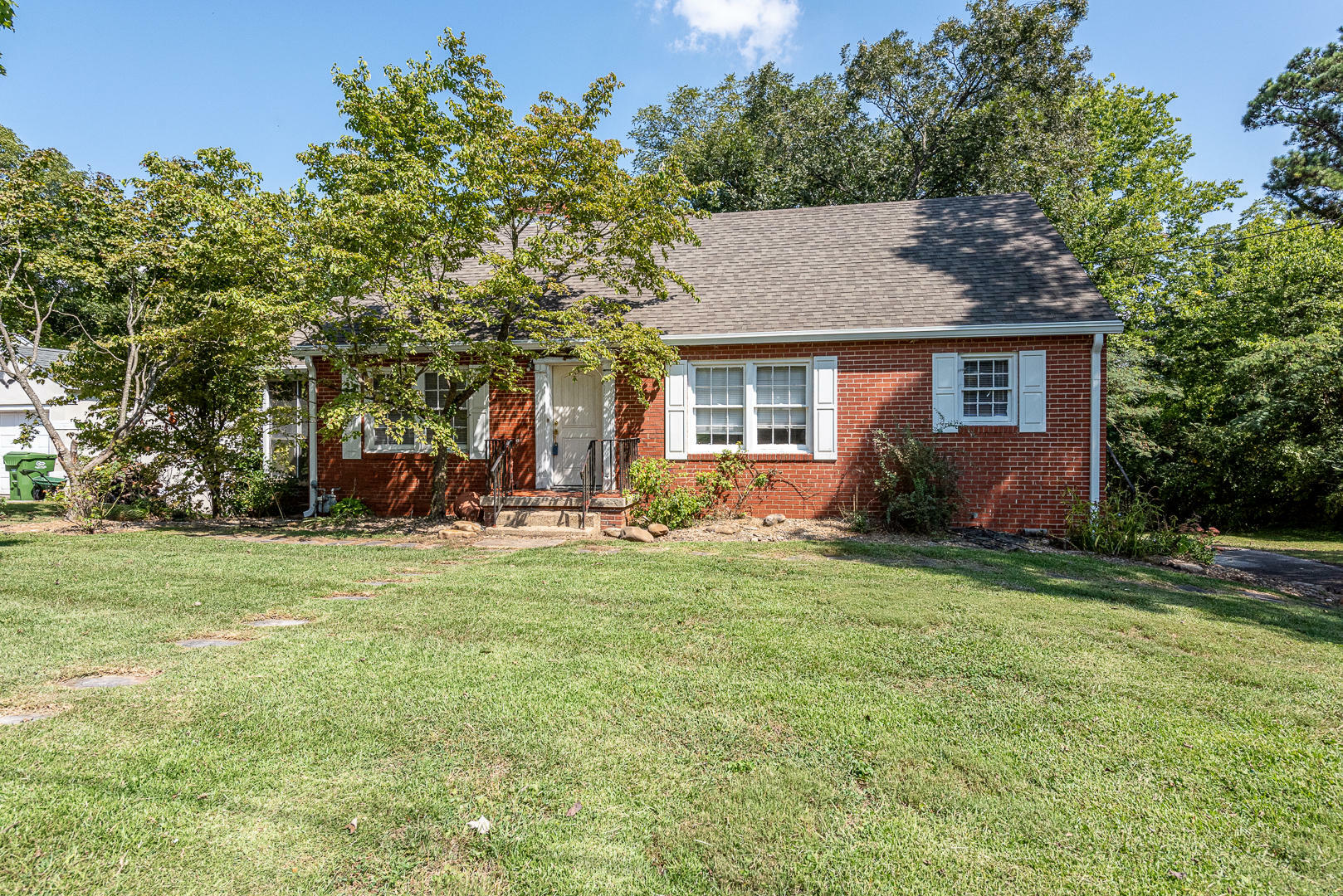 310 N Maple St  Maryville TN 37801 photo