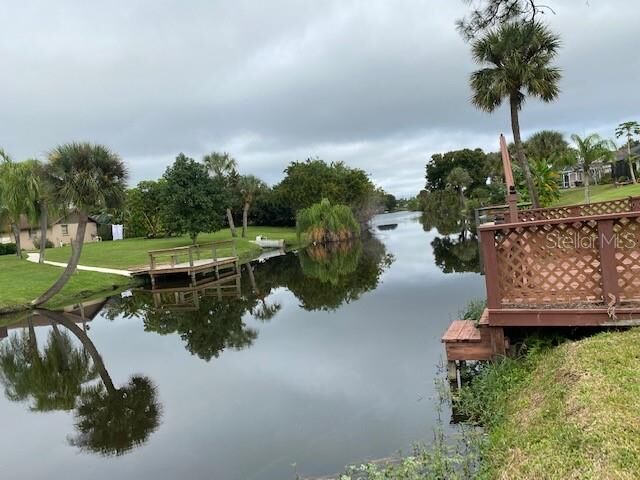 Property Photo:  3369 Beacon Drive  FL 33980 