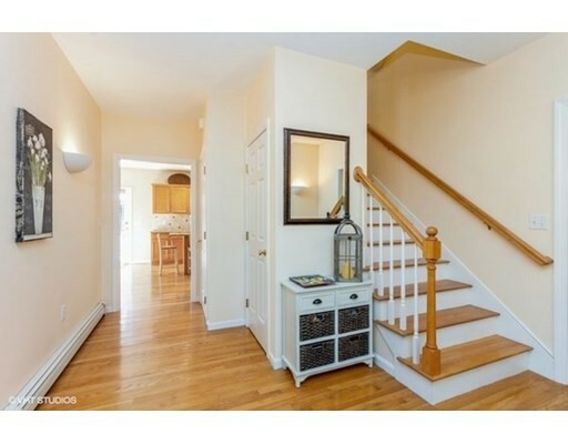 Property Photo: 7 Winslow Way MA 02048