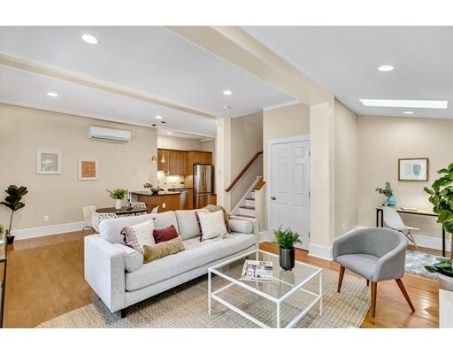 Property Photo: 27 Oak St 27 MA 02143