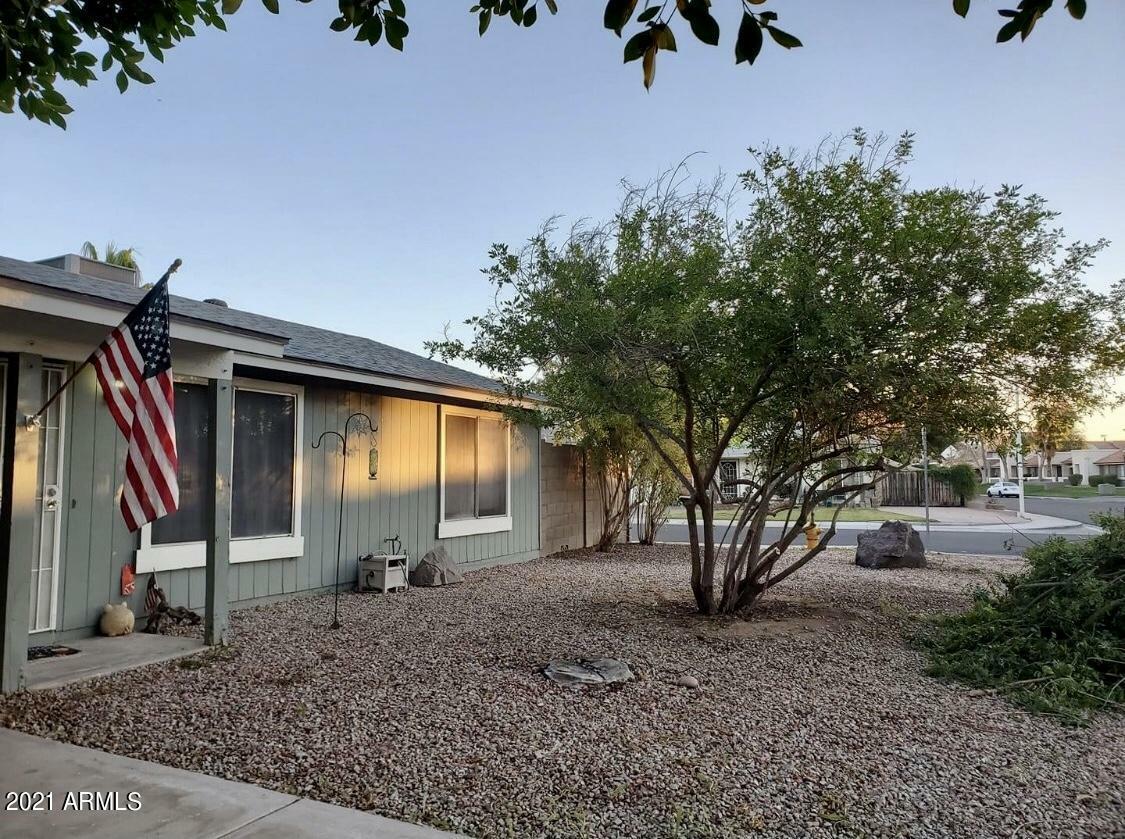 Property Photo:  301 N Los Feliz Drive  AZ 85226 