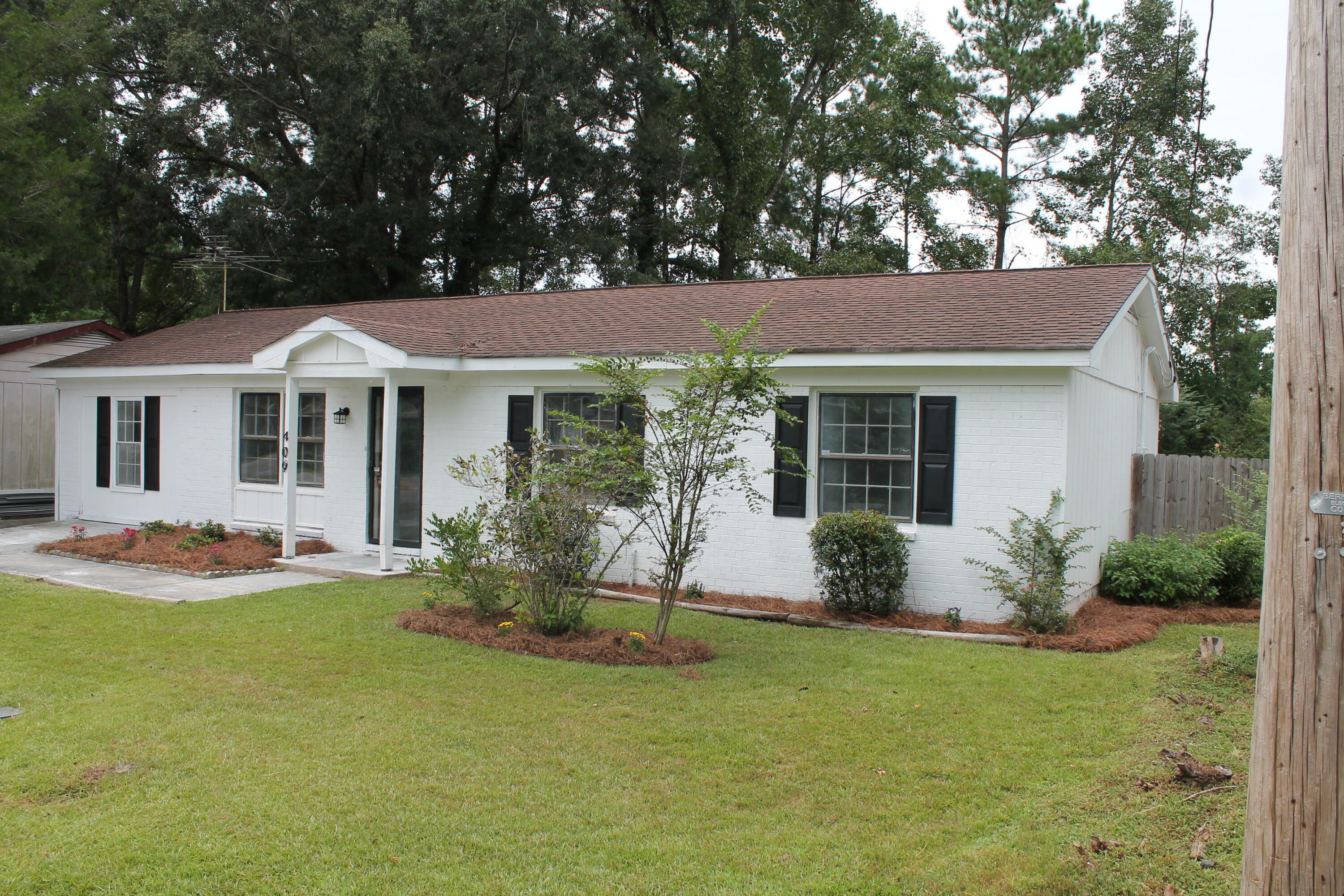 409 Robin Drive  Goose Creek SC 29445 photo