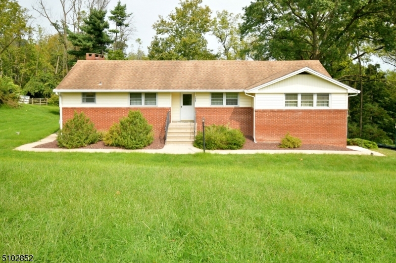 Property Photo:  132 Thatchers Hill Rd  NJ 08822 