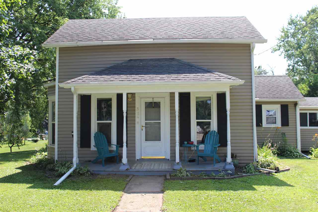 Property Photo:  324 W South Street  IA 50670 