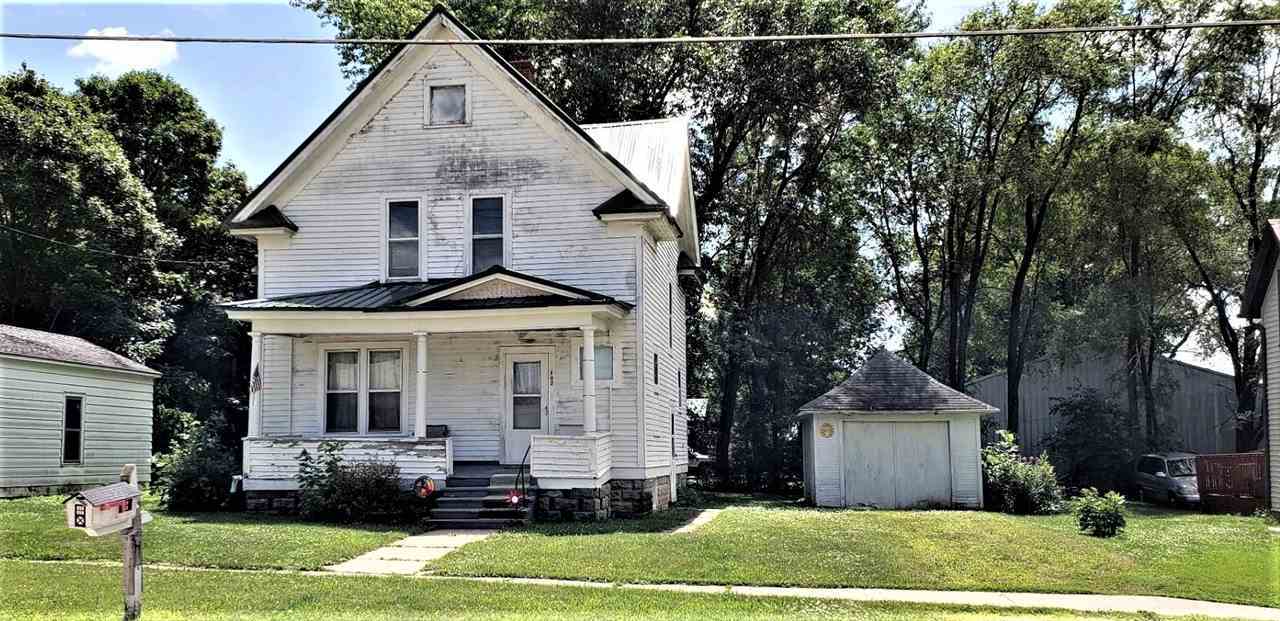 Property Photo:  102 W Elm Street  IA 52076 