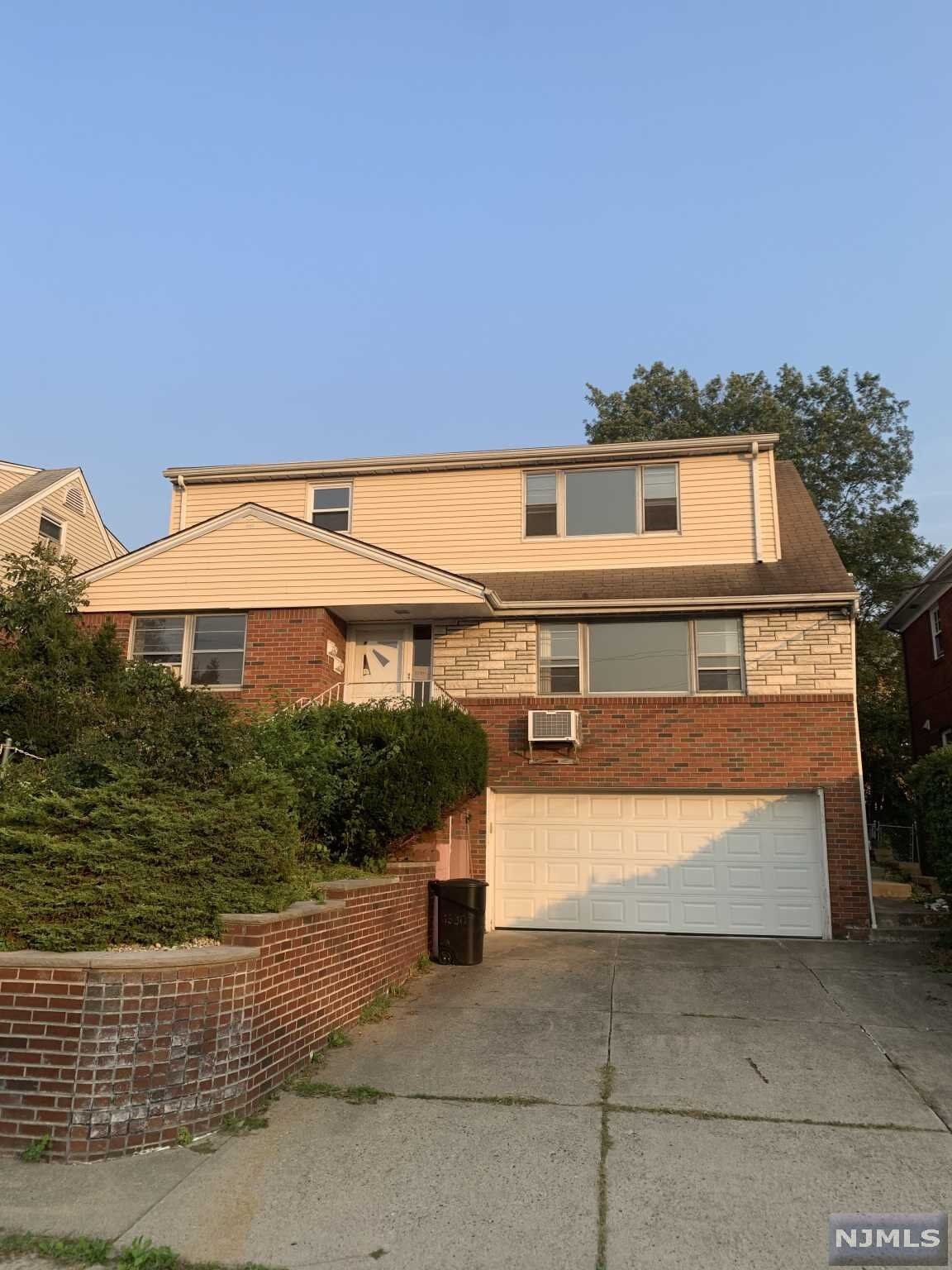 Property Photo:  1530 12th Street 2nd Floor  NJ 07024 