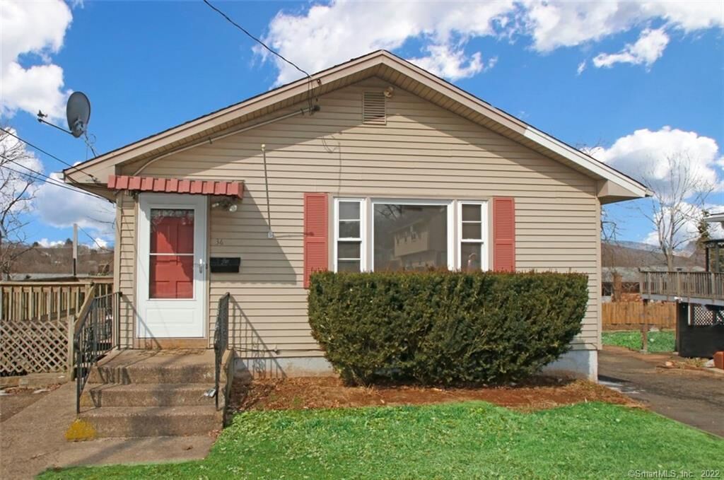 Property Photo:  36 Clearview Avenue  CT 06450 