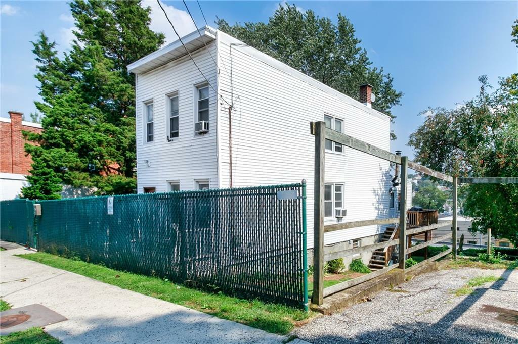 Property Photo:  176 Woodland Avenue  NY 10703 