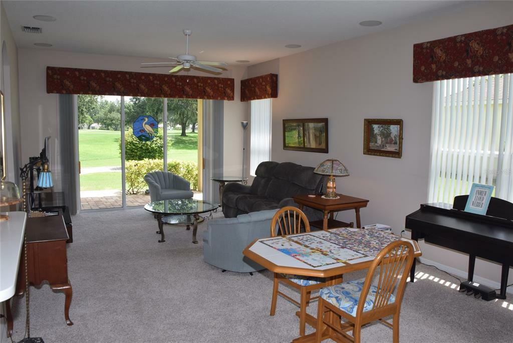 Property Photo:  