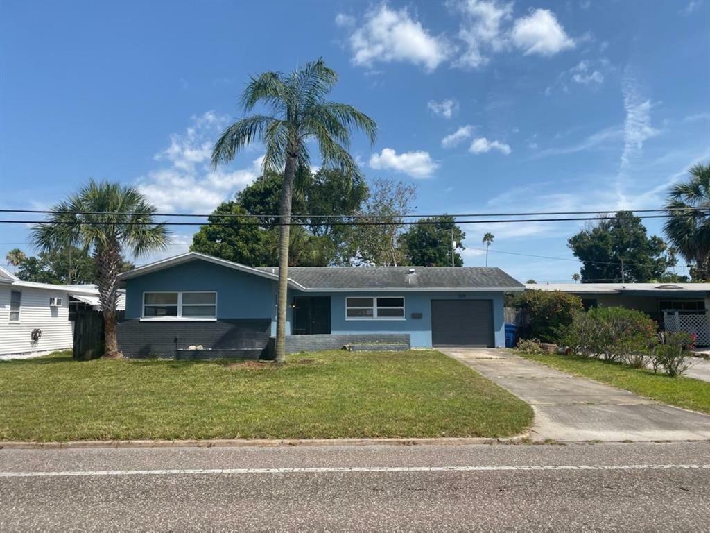 Property Photo:  3519 Overlook Drive NE  FL 33703 