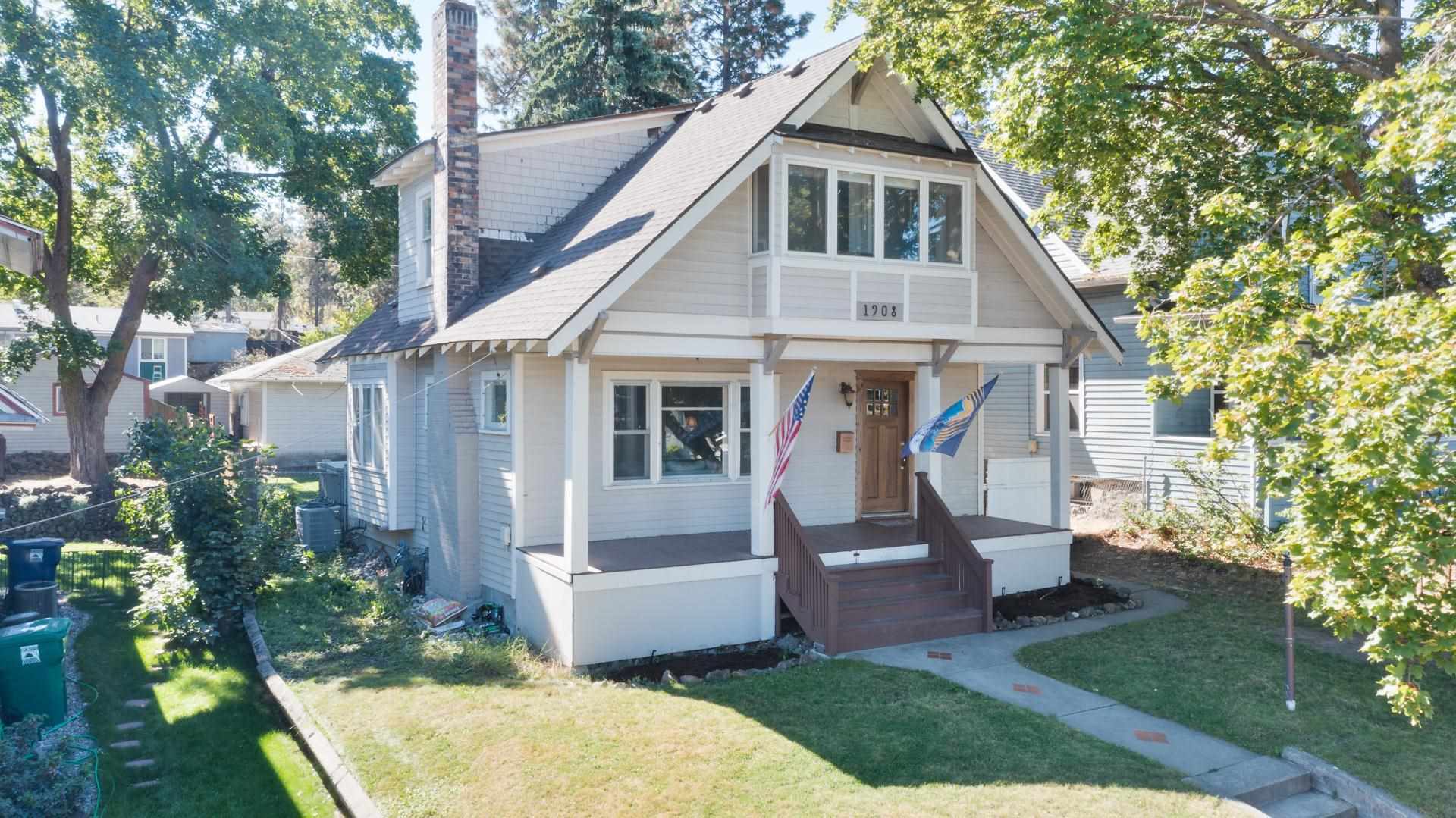 Property Photo:  1908 E 12th Ave  WA 99202 