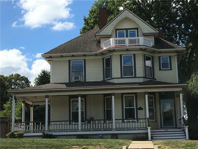 Property Photo: 1032 2nd Avenue KS 66048