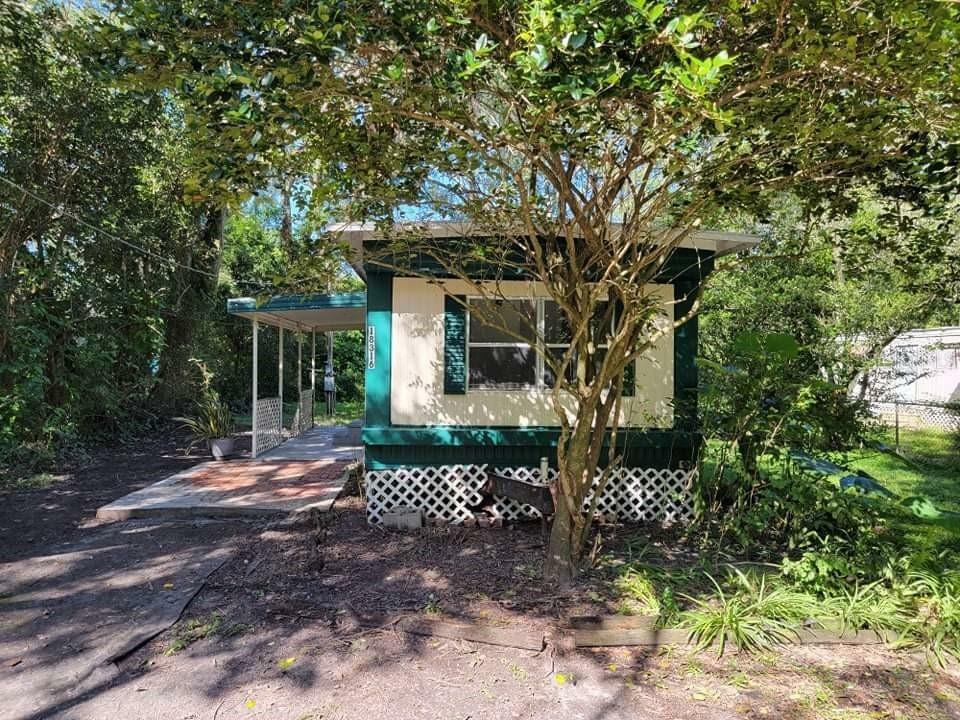 Property Photo: 18316 Crooked Lane FL 33548