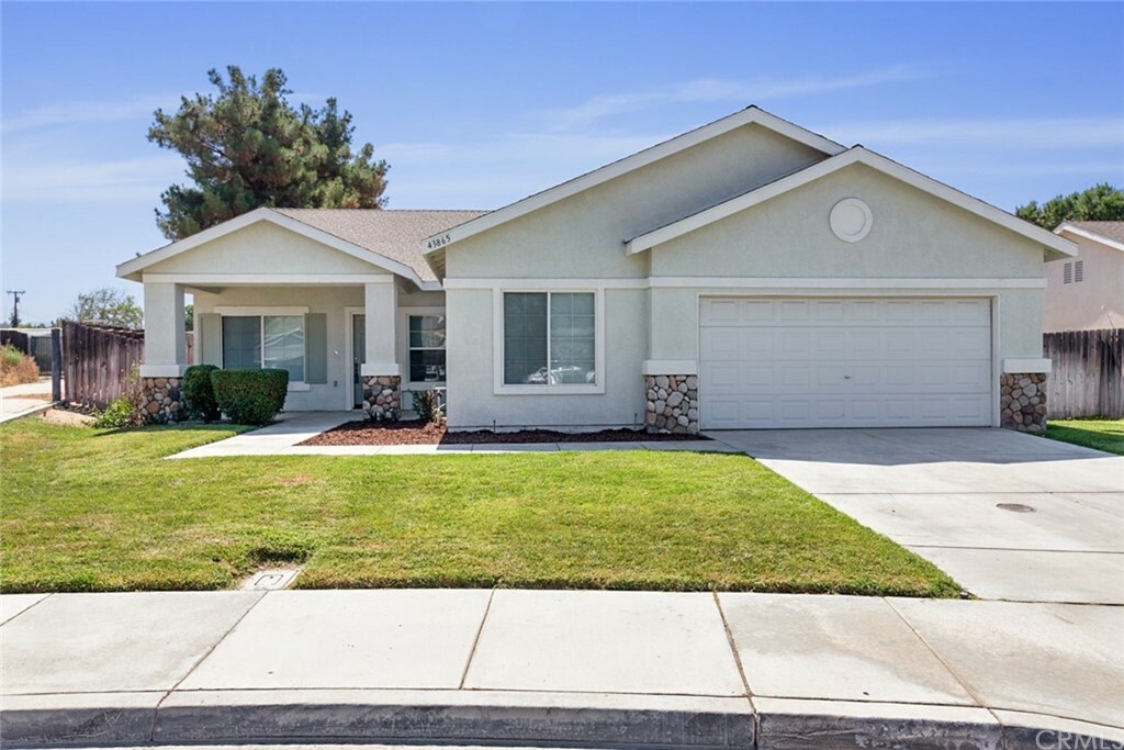 Property Photo:  43865 Orinoco Lane  CA 92544 