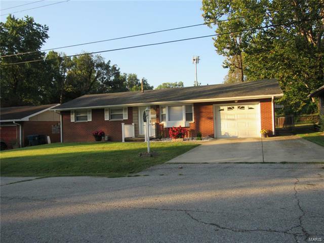 Property Photo: 2344 Fairview Dr. 62002