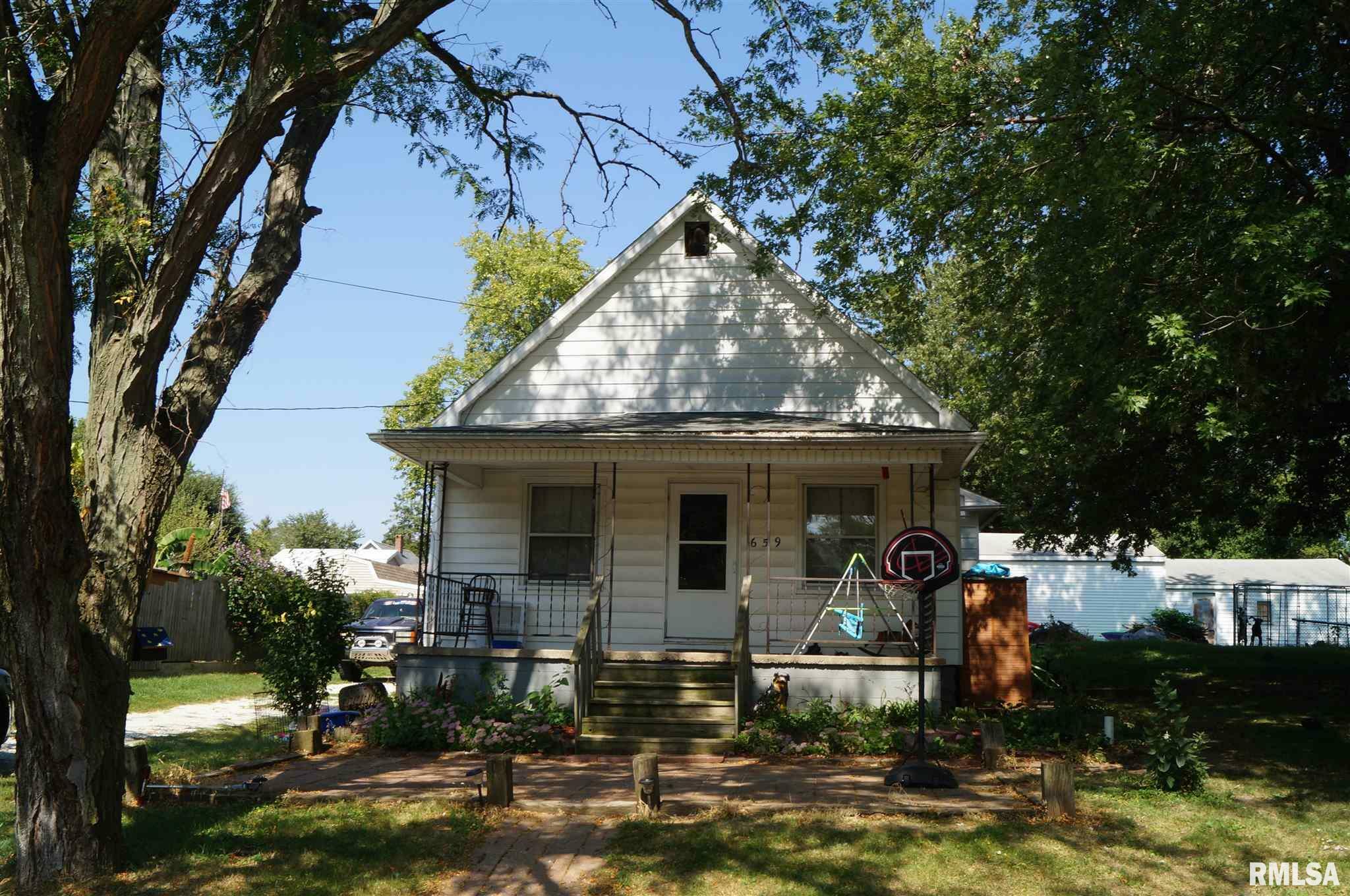 Property Photo:  659 Van Winkle  IL 61520 