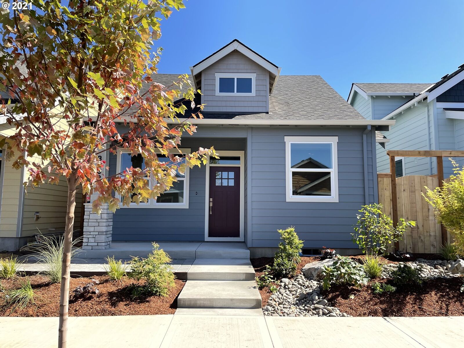 Property Photo:  3662 NE Jacob St  OR 97128 