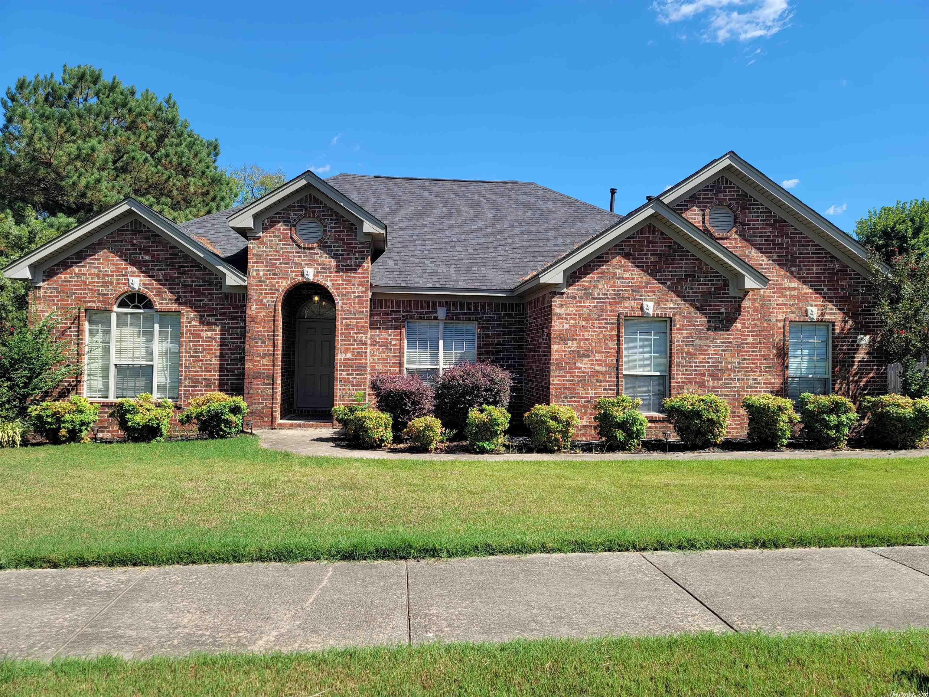 Property Photo: 58 Westfield Loop AR 72210