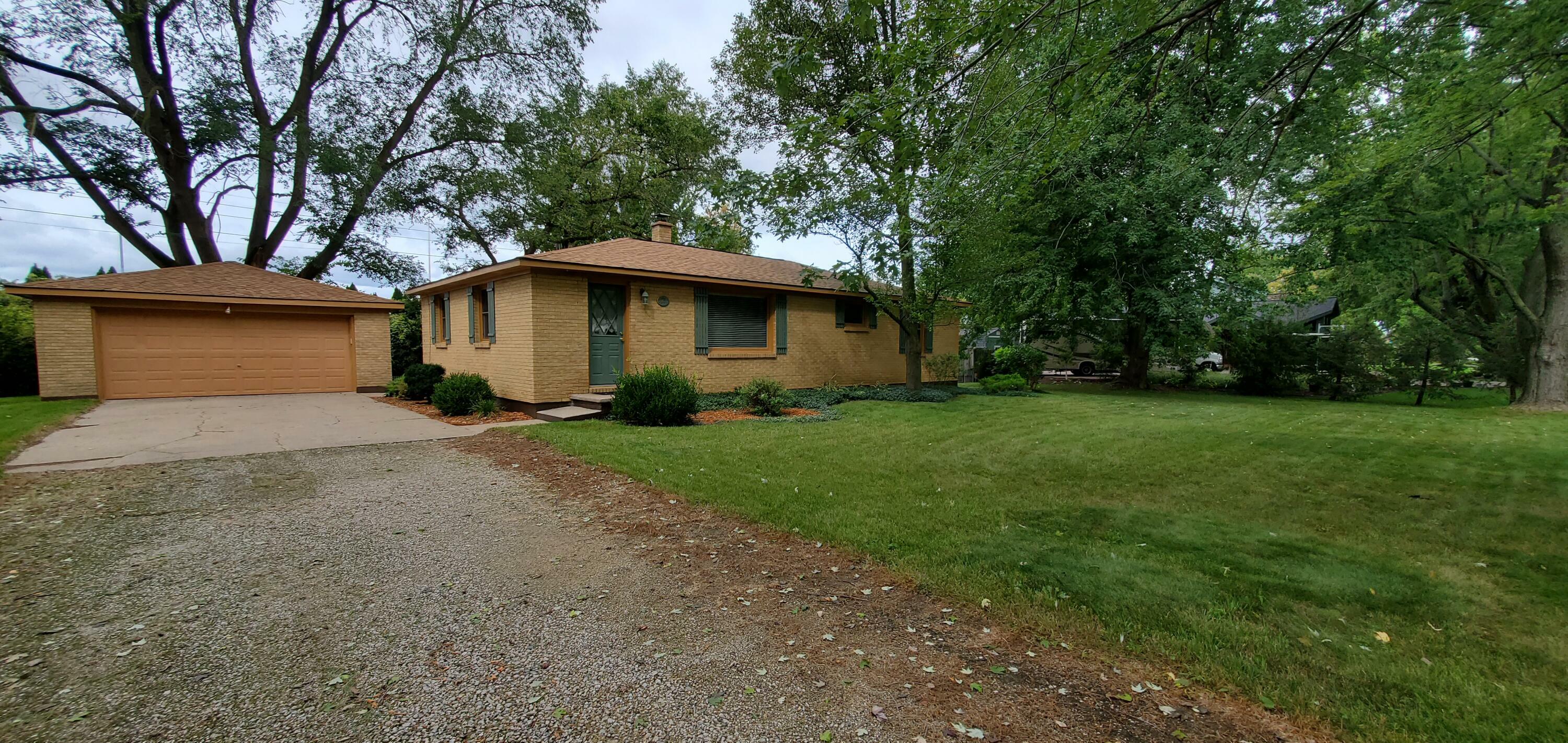 Property Photo:  3780 Green Acre Drive  MI 49085 