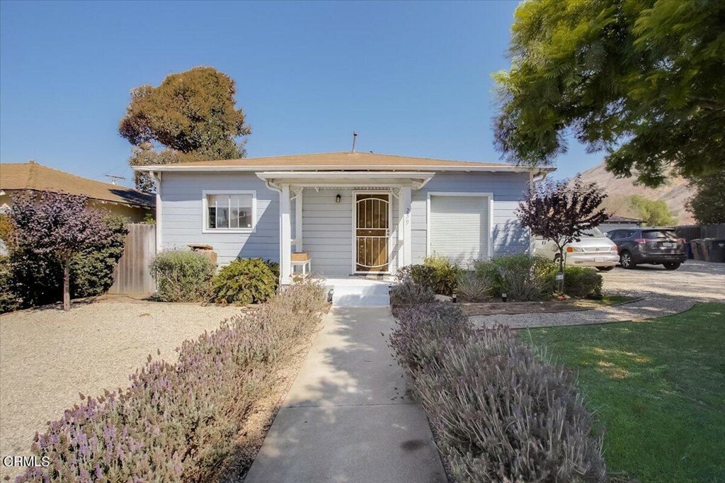 Property Photo:  239 Kellogg Street  CA 93001 