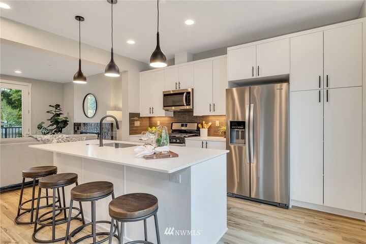 Property Photo:  22423  77th Ave  W A3  WA 98026 