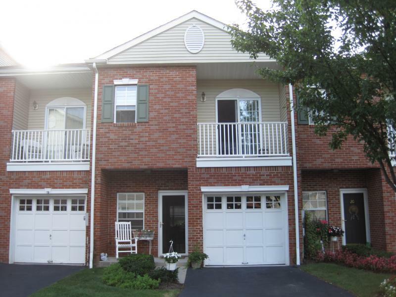 Property Photo:  19 Allister Ct  NJ 07035 