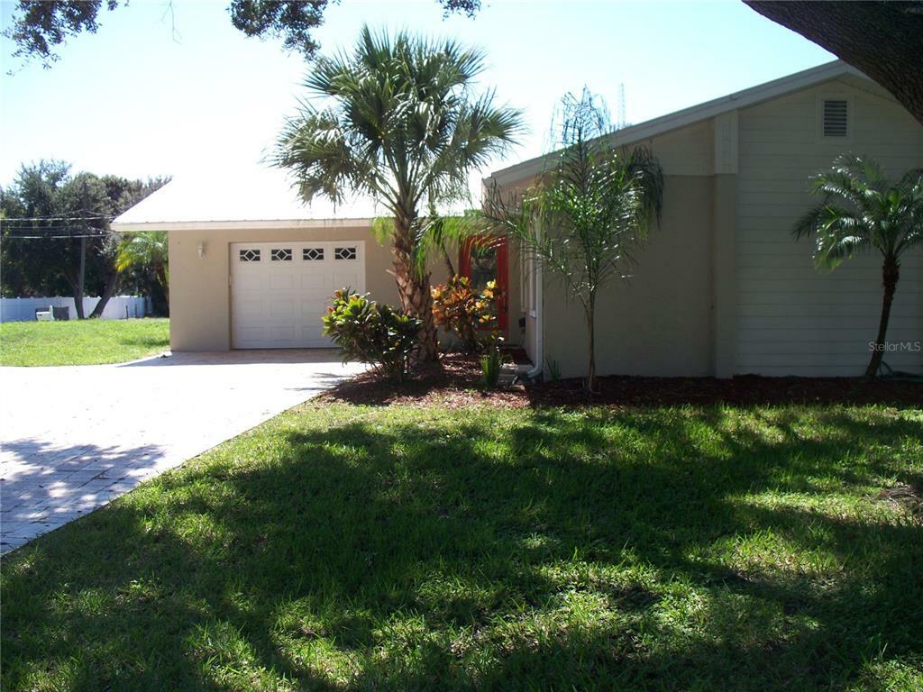 Property Photo:  1464 Laconia Drive N  FL 33764 