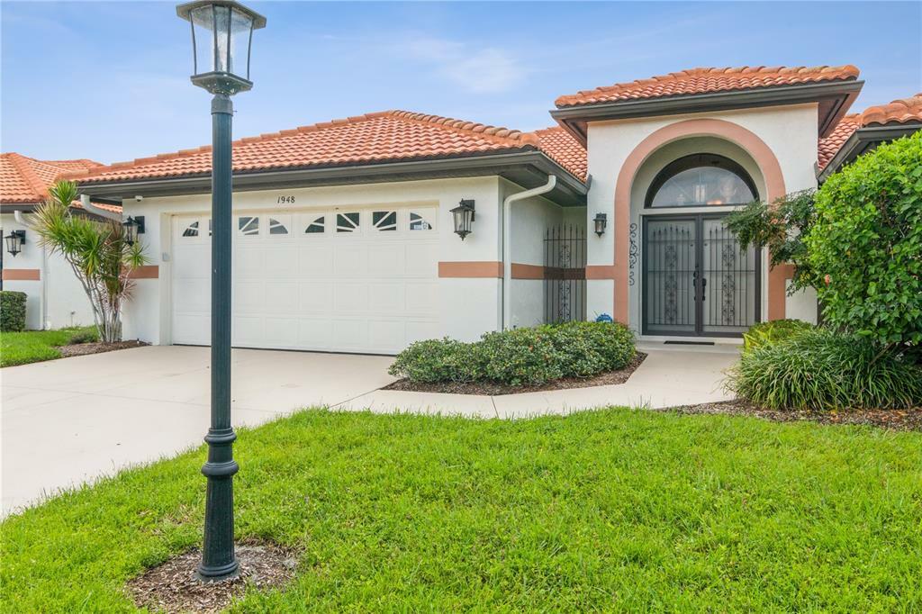 Property Photo: 1948 Cove Pointe Drive FL 34293