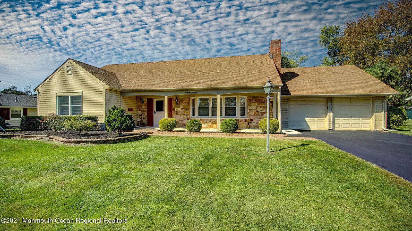 Property Photo:  17 Kenwood Lane  NJ 07747 