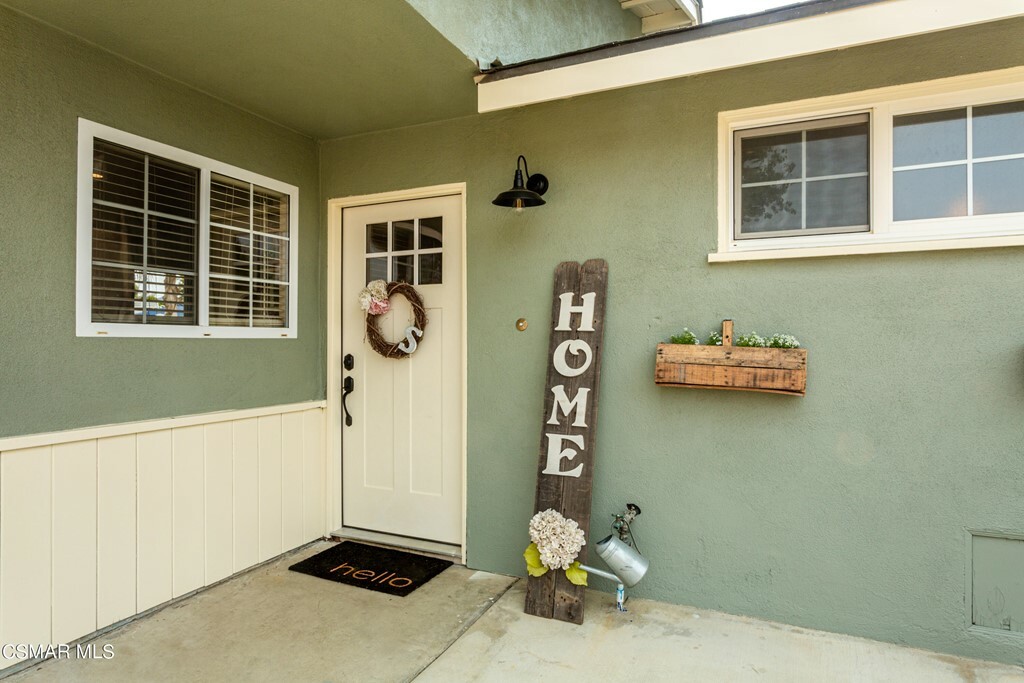 Property Photo:  4274 Eileen Street  CA 93063 