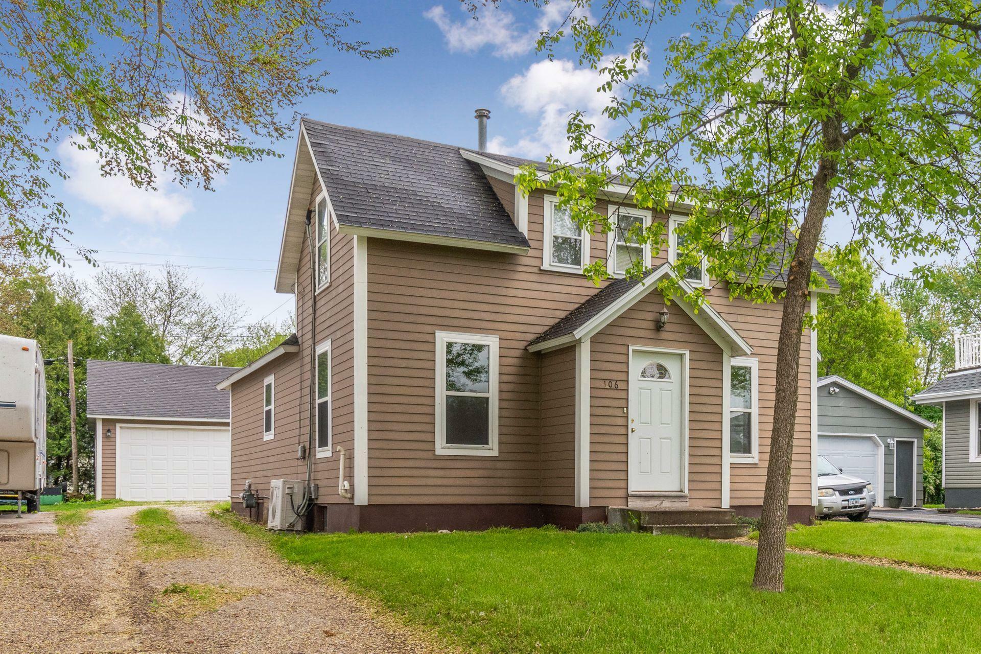 Property Photo:  106 S Green Street  IA 50236 