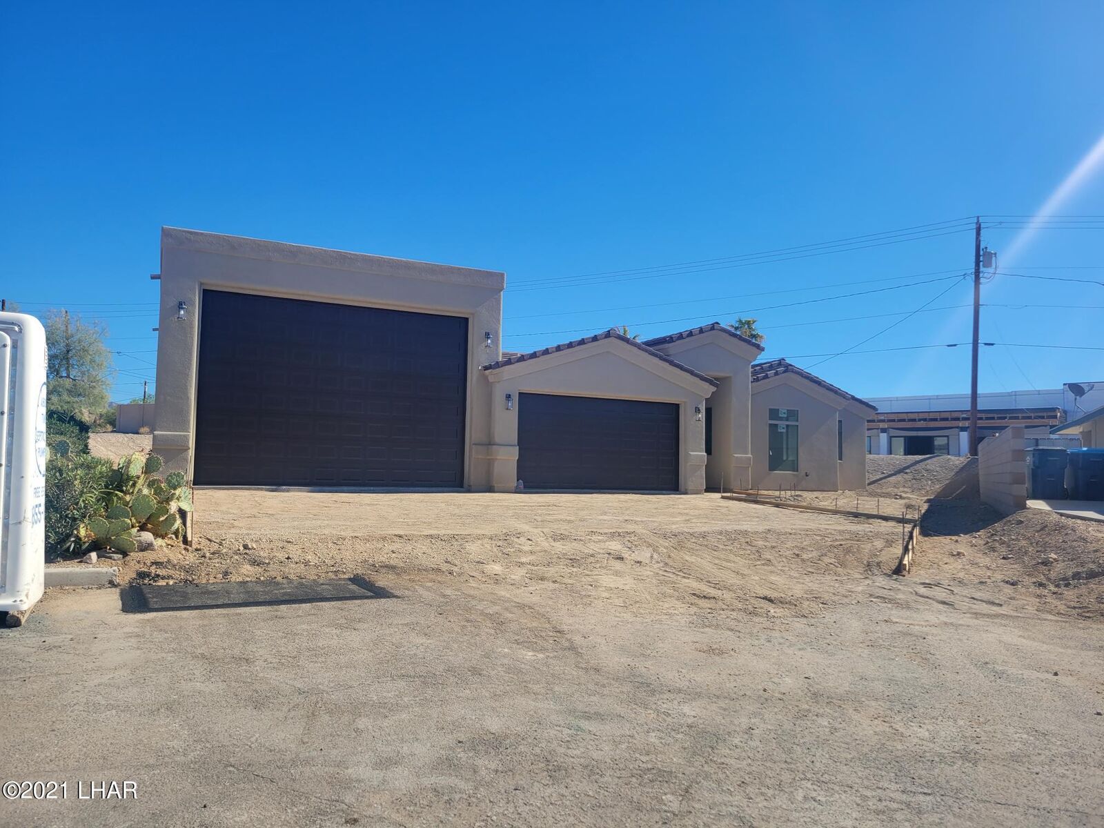 Property Photo: 360 Islander Ln AZ 86406
