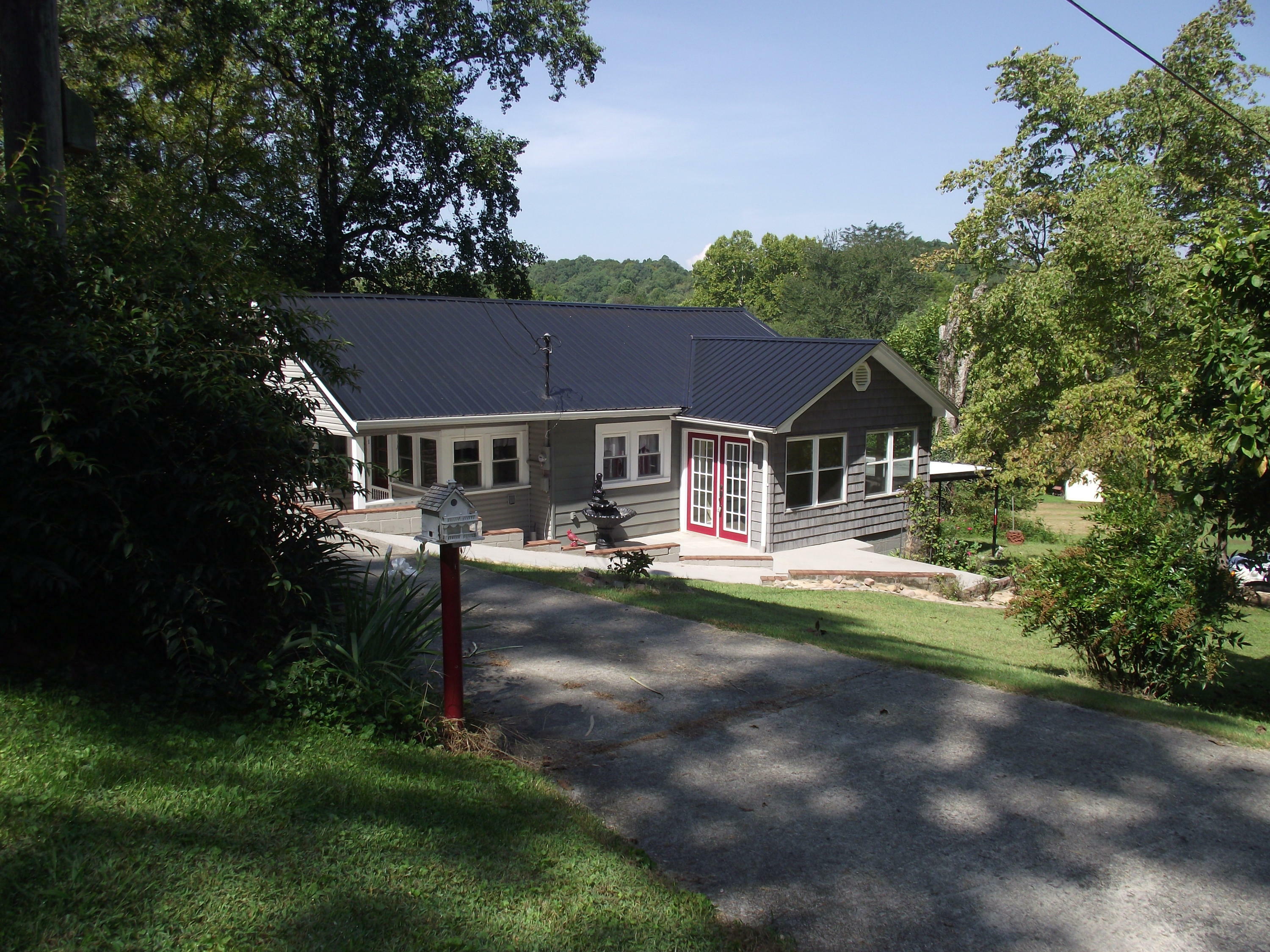 Property Photo:  112 Rogers Ridge Rd  TN 37763 