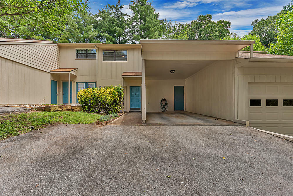 Property Photo:  8400 Olde Colony Tr Apt 74  TN 37923 